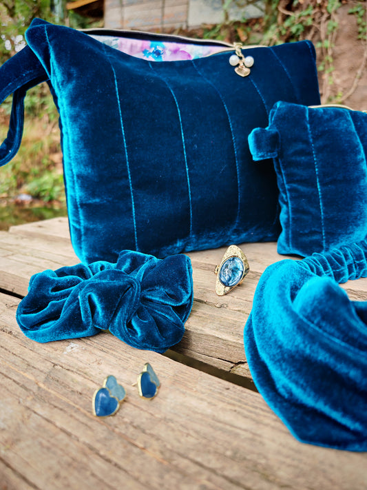 CELESTE Velvet Bag – Petrol