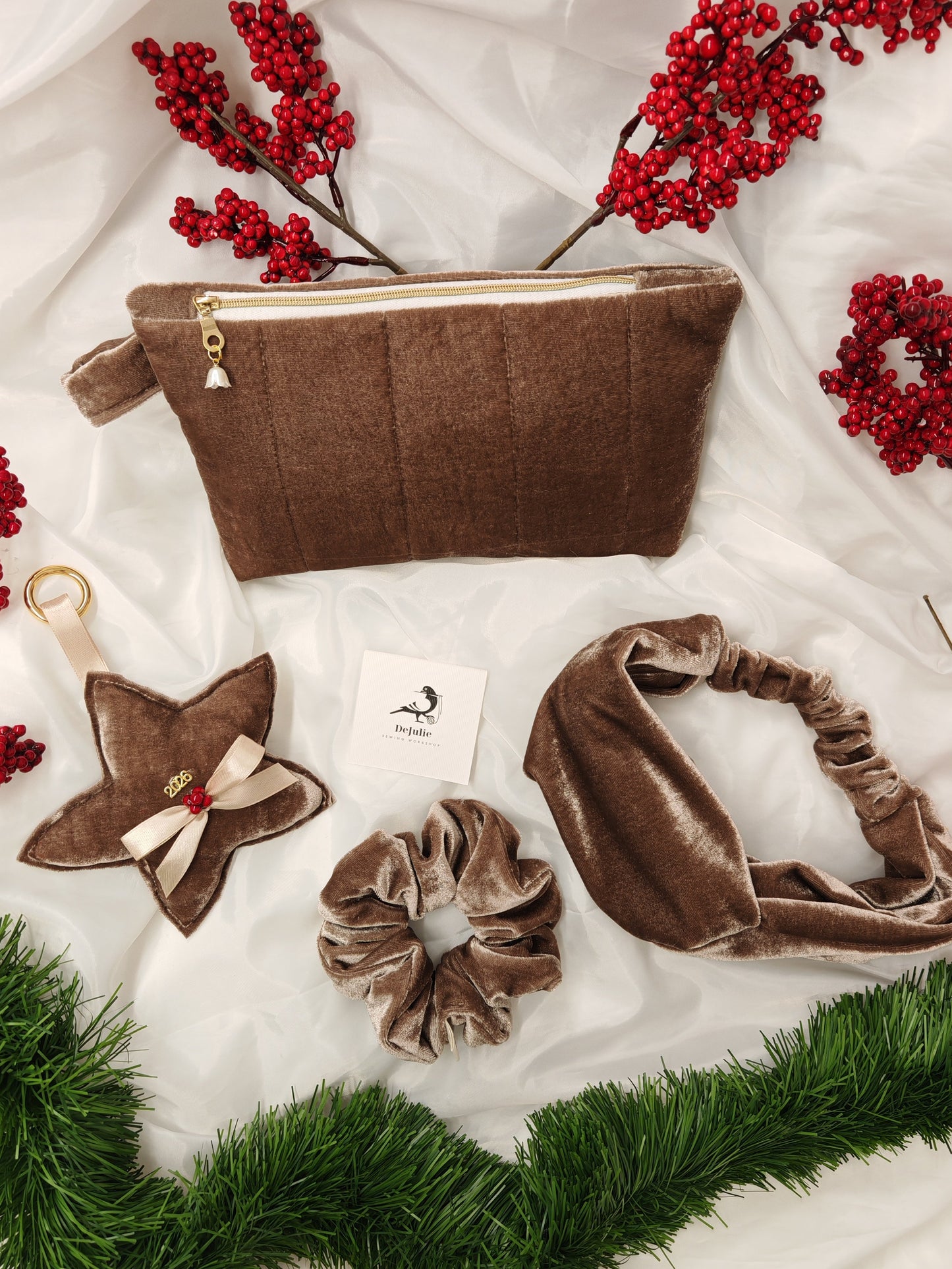 NOISETTE – Beige Velvet Bag