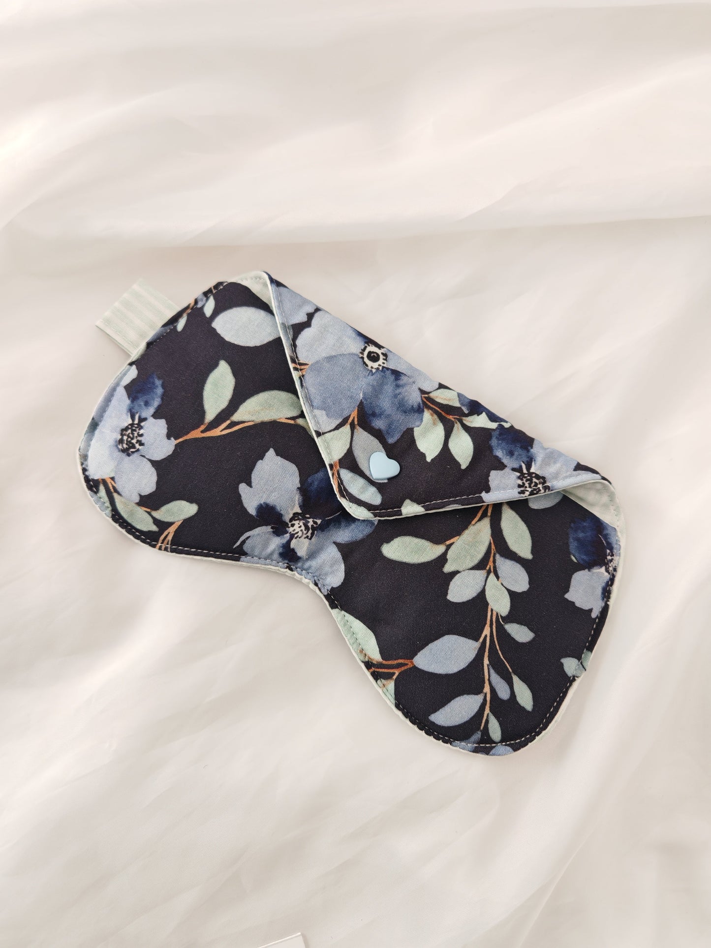 Blue Magnolia - Glasses Case Set