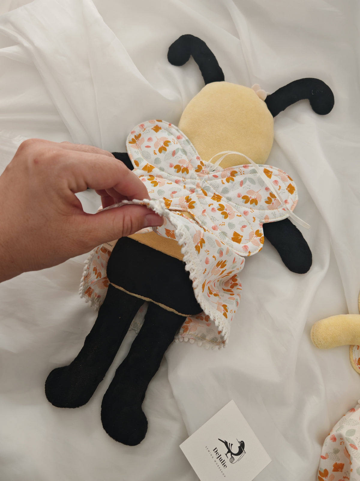 🐝 MÉLIE - Handmade Soft Doll
